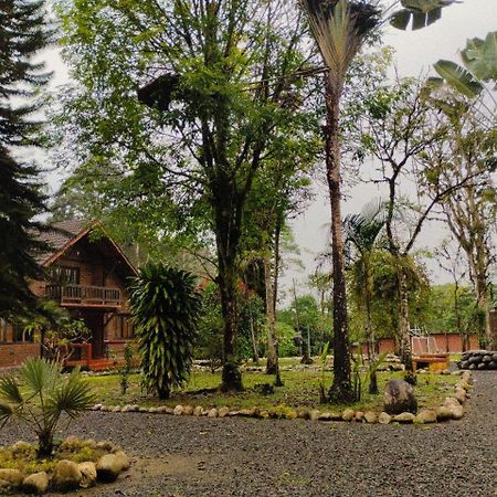 Hosteria Sapos Y Ranas Milpe المظهر الخارجي الصورة
